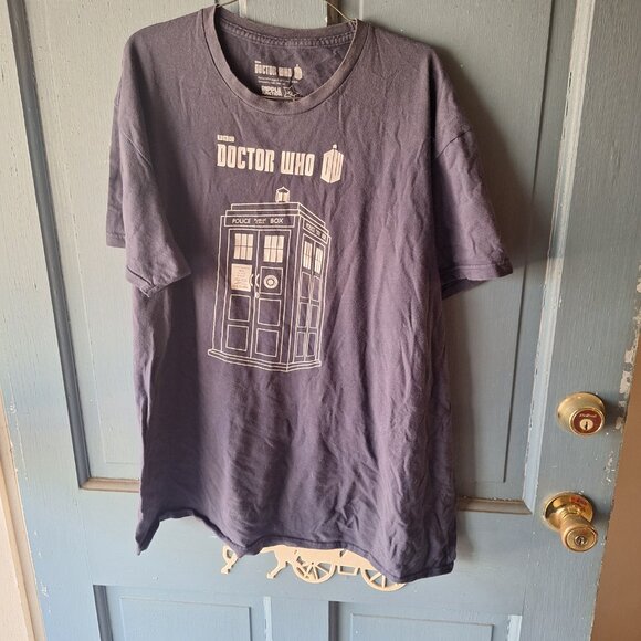 Doctor Who Shirt - Picture 9 of 13